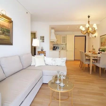 Apartment Chloe Luxury Beachfront Karavomylos