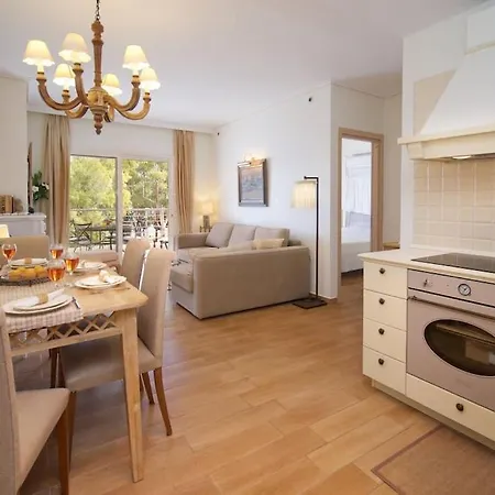 Chloe Luxury Beachfront Apartment Karavomylos