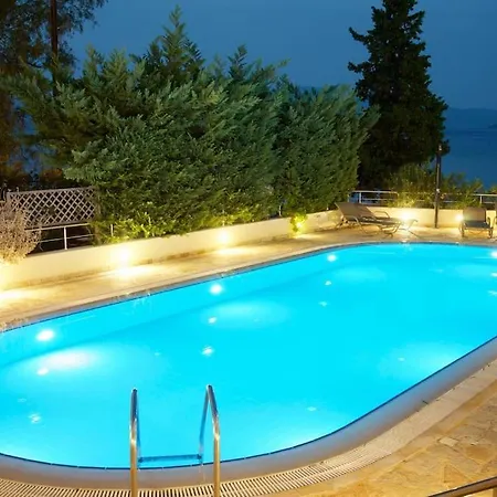 Apartment Chloe Luxury Beachfront *