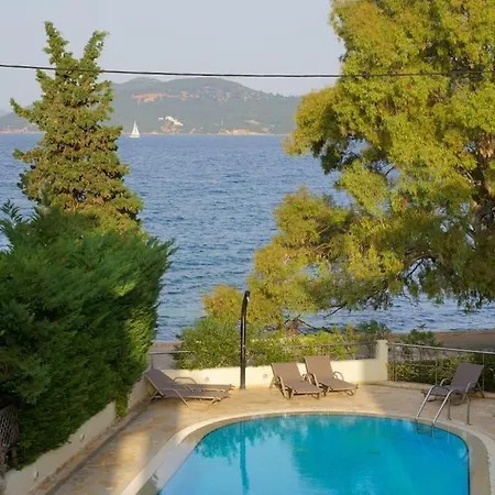 Chloe Luxury Beachfront